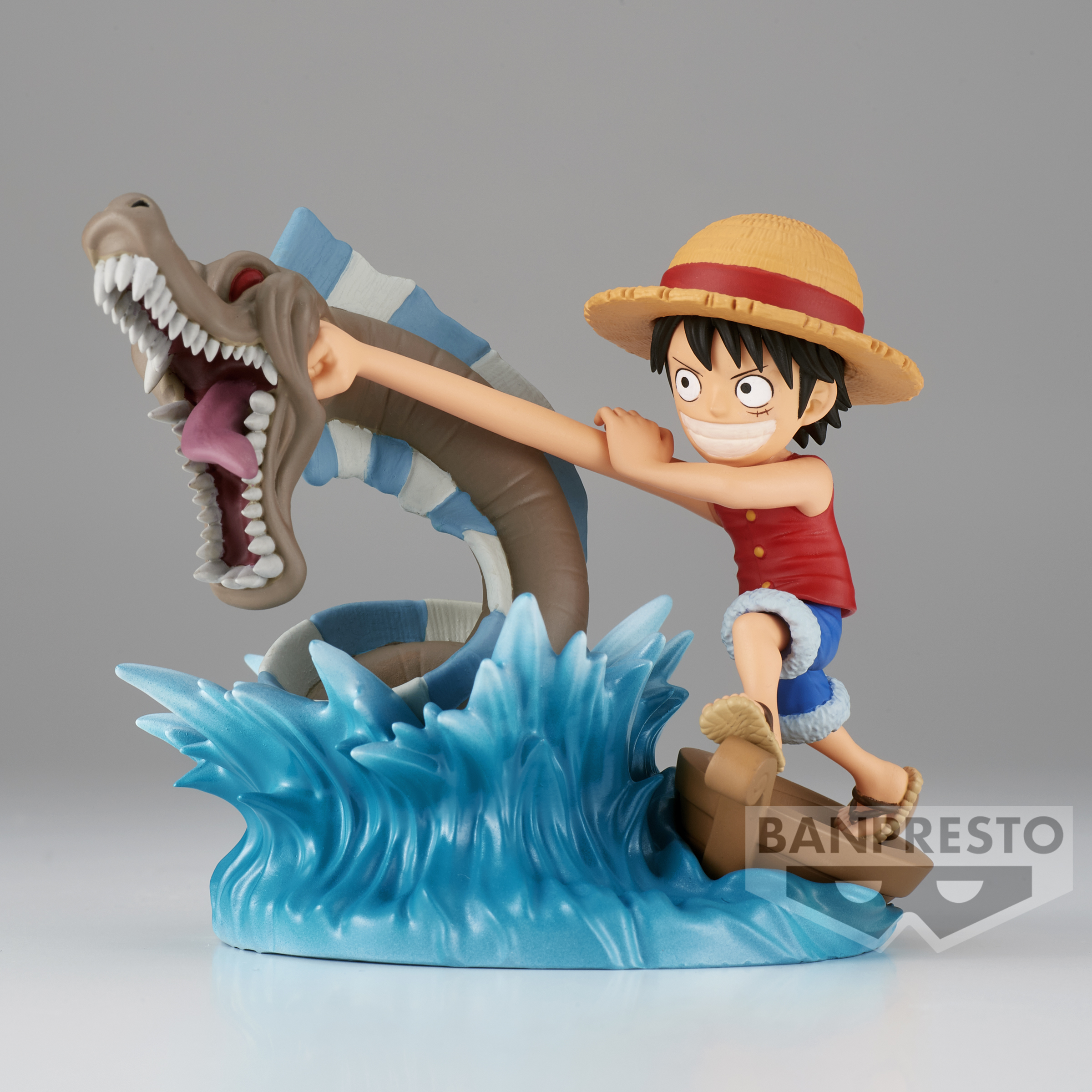 One Piece - Monkey D. Luffy vs. The Local Sea Monster World Collectable Figure image count 0